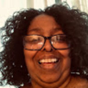 Meet your Posher, Paula